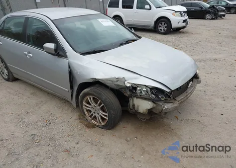 2007 Honda Accord 2.4 Se z USA, uszkodzony, nr VIN 1HGCM56327A156191